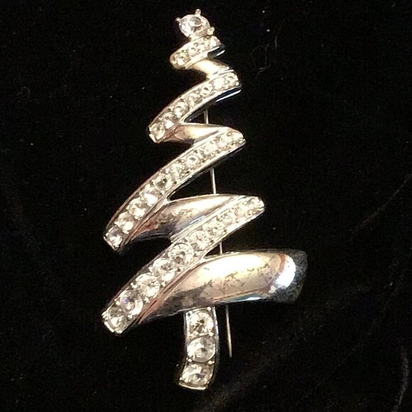 Monet Christmas Tree Brooch, Vintage Rhinestone Christmas Tree Pin, Vintage Mone - Picture 1 of 6